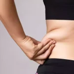¿Qué Tomar en la Noche para Quemar Grasa Abdominal? 🌙 4 Bebidas Clave