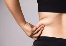 ¿Qué Tomar en la Noche para Quemar Grasa Abdominal? 🌙 4 Bebidas Clave