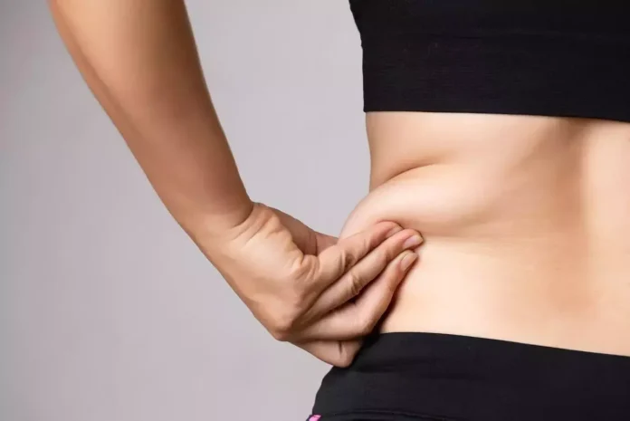 ¿Qué Tomar en la Noche para Quemar Grasa Abdominal? 🌙 4 Bebidas Clave