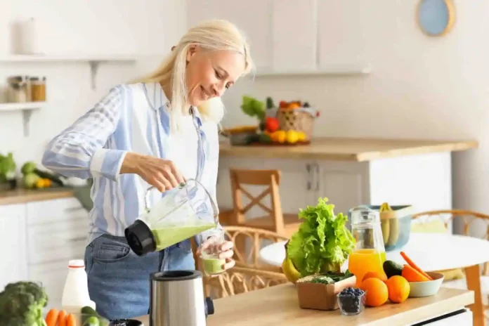 ¿Qué Alimentos se Deben Evitar en la Vejez (y Después de los 50)? Los 5 Grandes Saboteadores